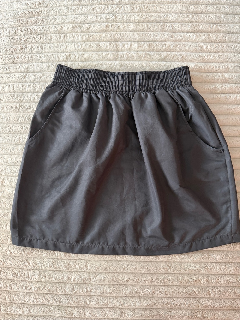American Apparel  Women's Mini Skirt in Gray Size Large Like New